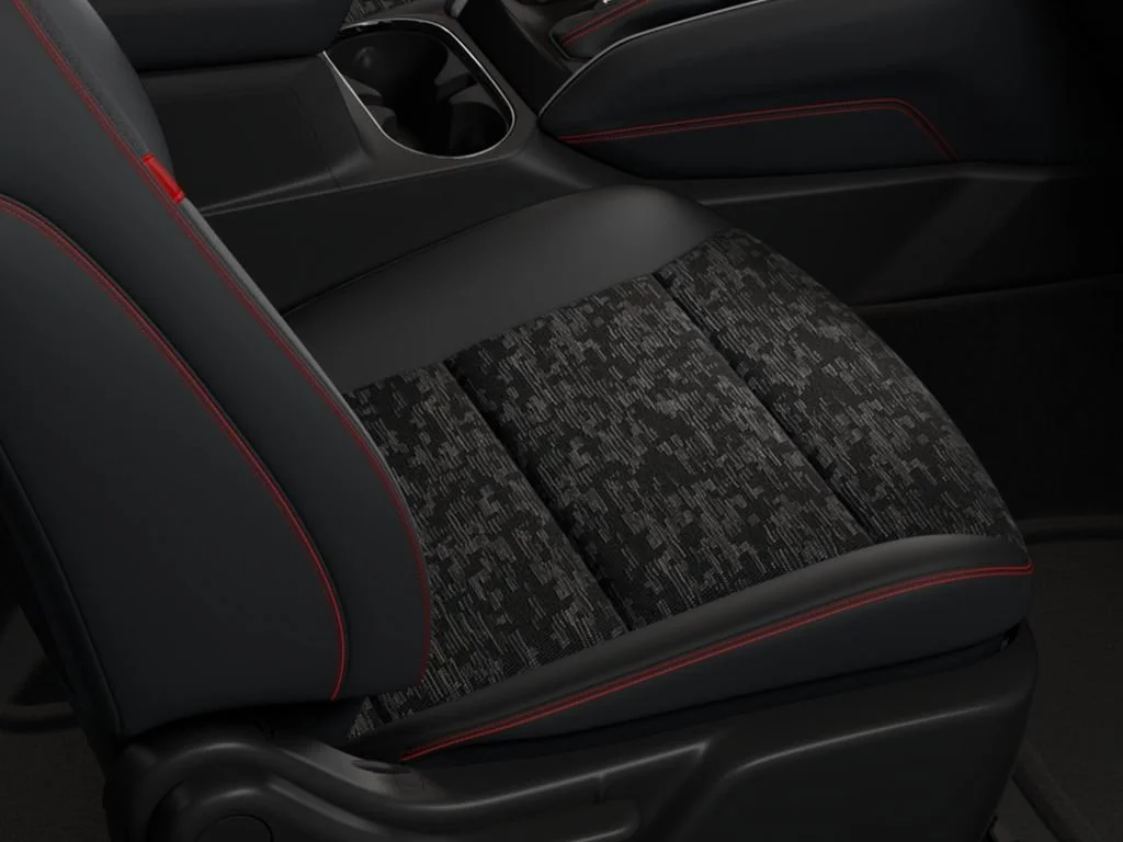 2026 Chevrolet Colorado Z71 - Photo 9