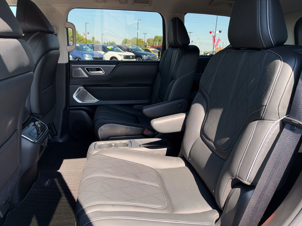 Used 2025 Silver INFINITI SENSORY image 14