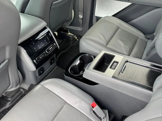 Used 2020 Blue Lincoln Reserve image 13
