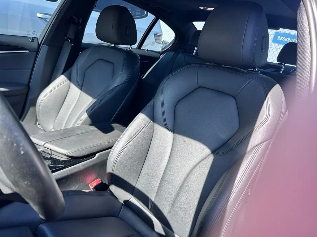 Used 2018 White BMW 530e xDrive iPerformance image 3