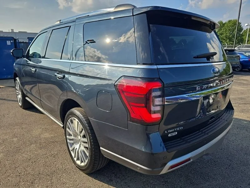 Used 2022 Blue Ford Limited image 5