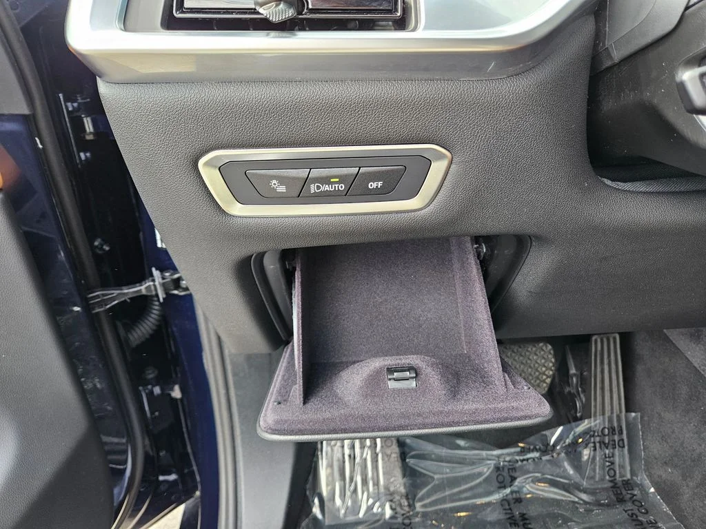 Certified Used 2026 Blue BMW xDrive40i image 31