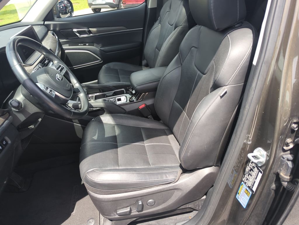 Used 2021 Green Kia EX image 12