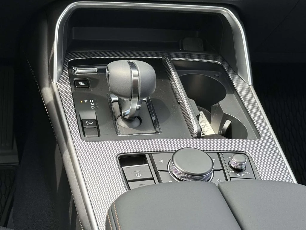 New 2026 White Mazda Preferred image 23
