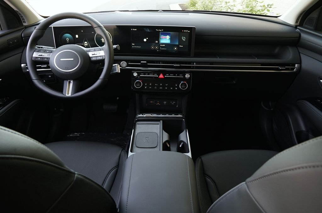 New 2026 Phantom Black Hyundai Limited image 37