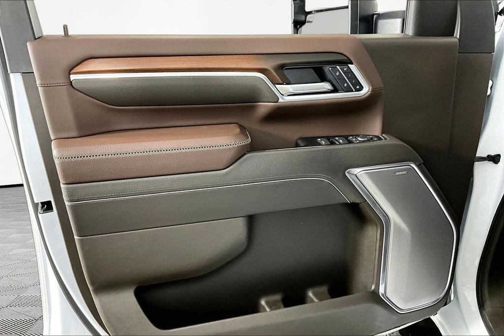 Used 2025 White GMC Denali image 20