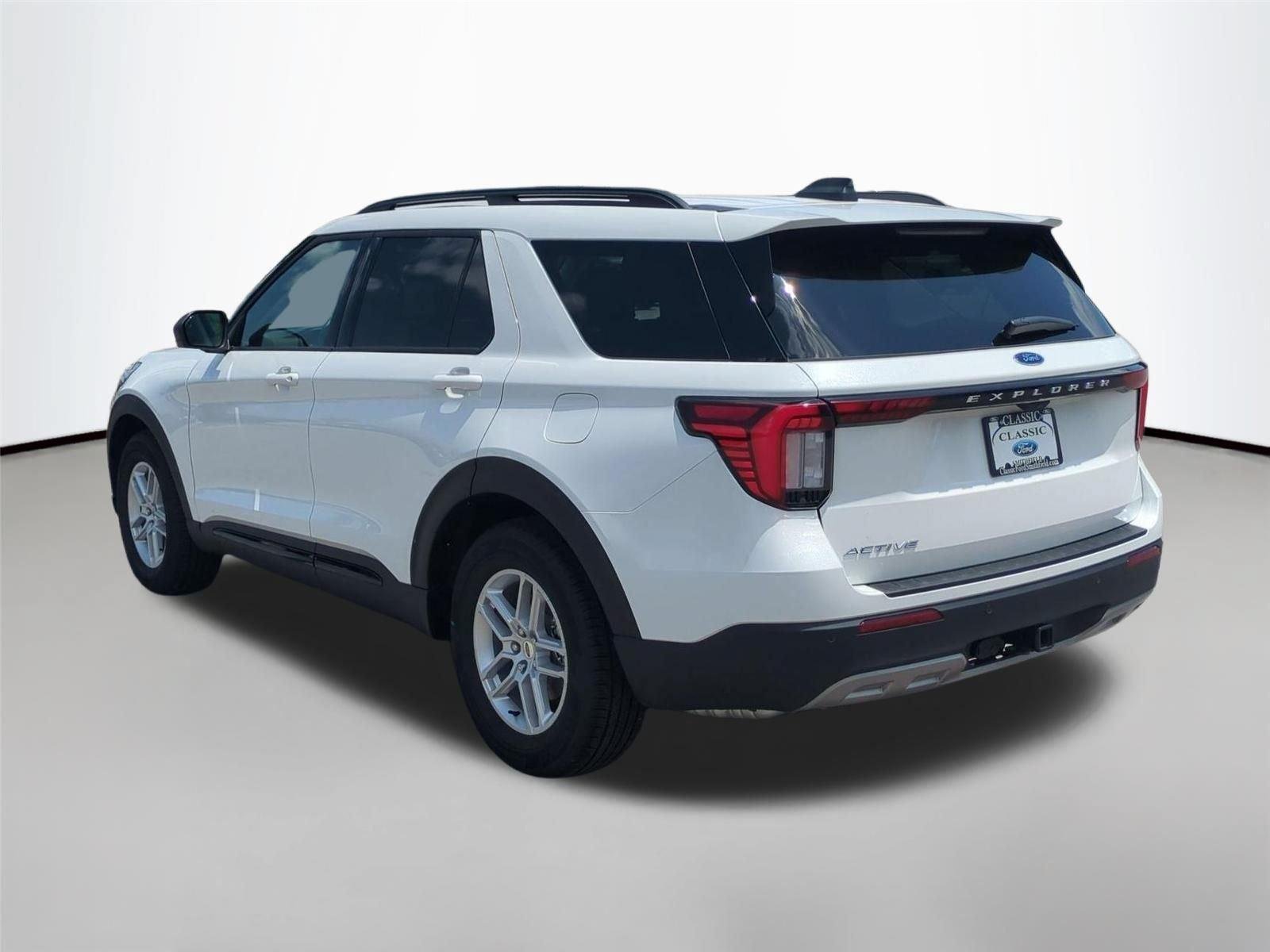 New 2026 Star White Metallic Tri-Coat Ford Active image 3