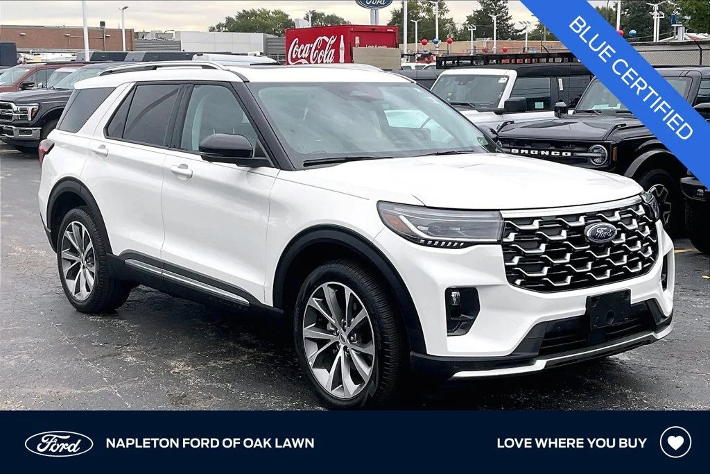 Certified Used 2025 White Metallic Ford Platinum image 1