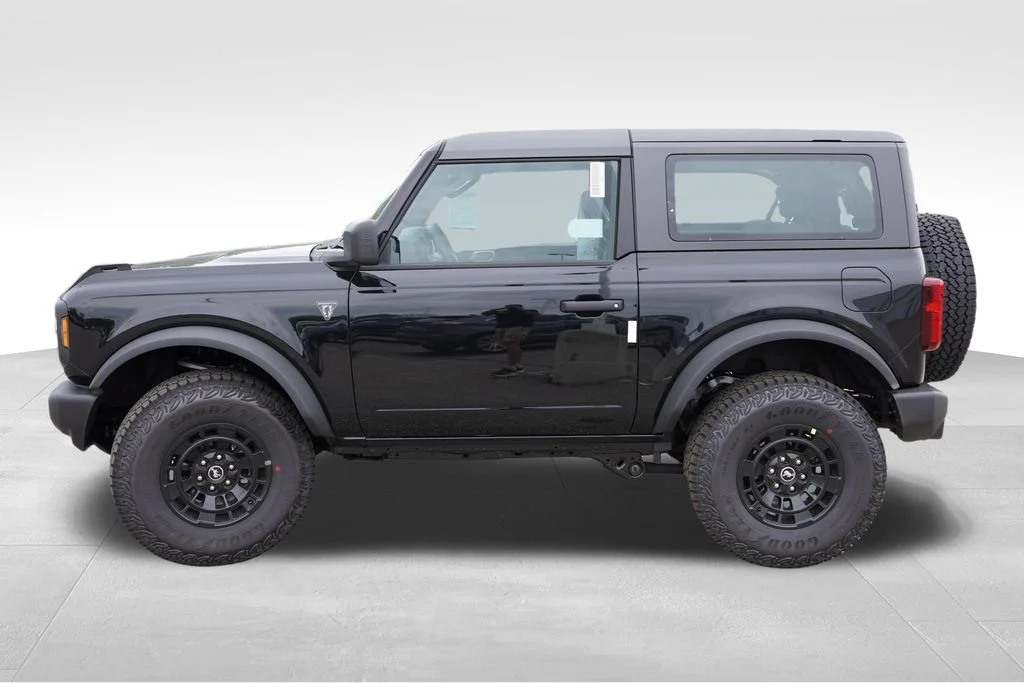 New 2026 Black Ford Base image 6