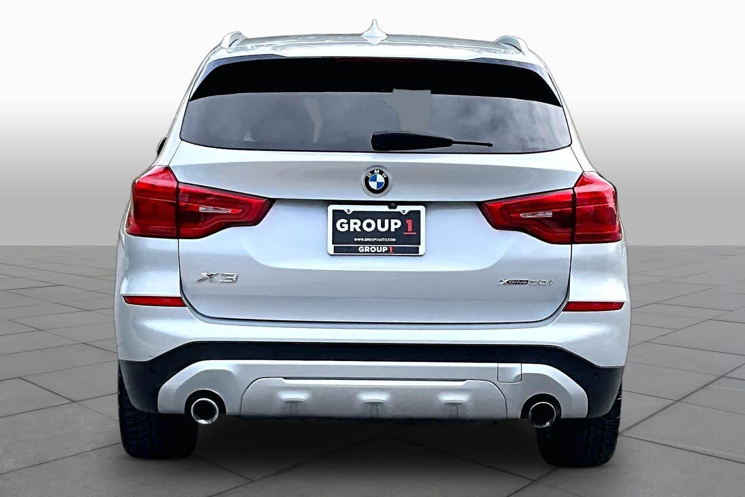 Used 2019 Glacier Silver Metallic BMW xDrive30i image 5