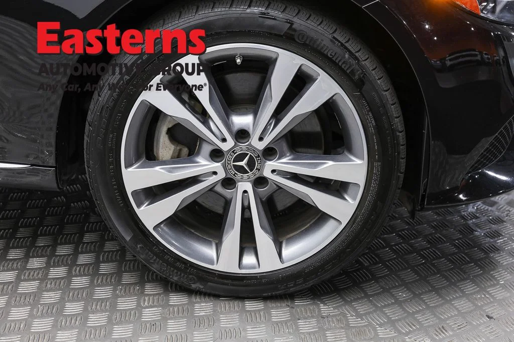 Used 2021 Black Mercedes-Benz C 300 image 33