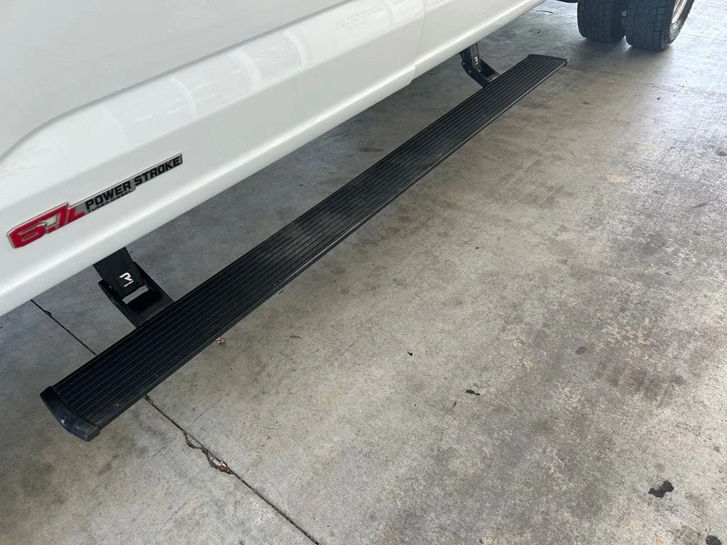 Used 2025 White Ford XL image 15