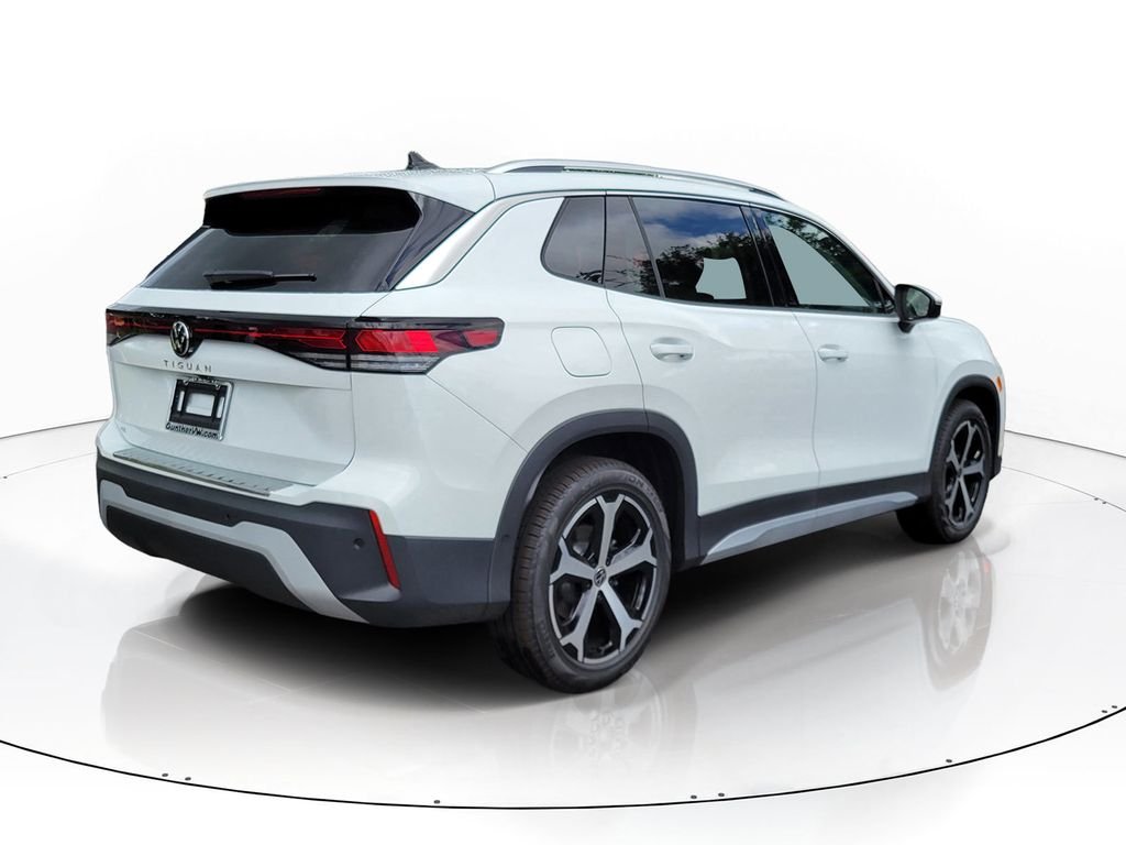 New 2026 White/off-white Volkswagen 2.0T SE image 4