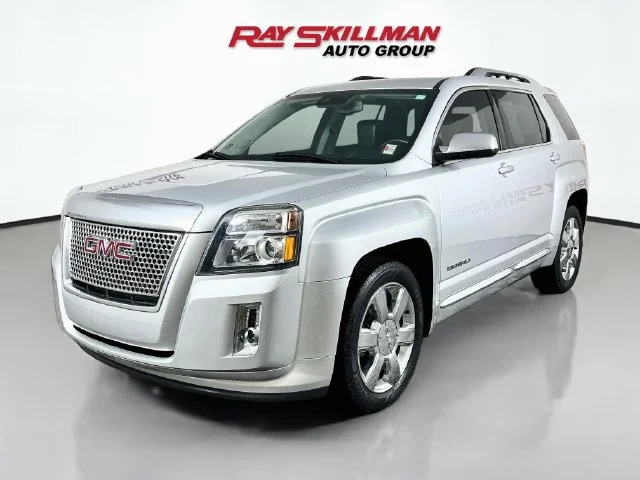 Used 2014 Silver GMC Denali image 3