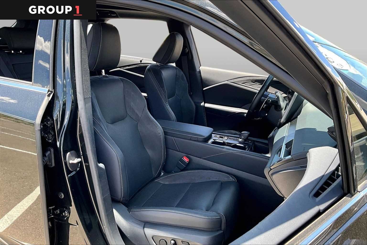 Certified Used 2025 Caviar Lexus Luxury image 9