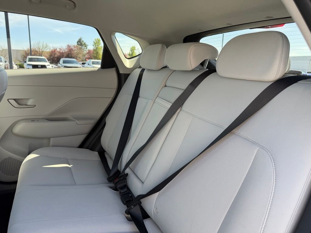 Used 2025 Denim Blue Pearl Hyundai SEL Convenience image 31