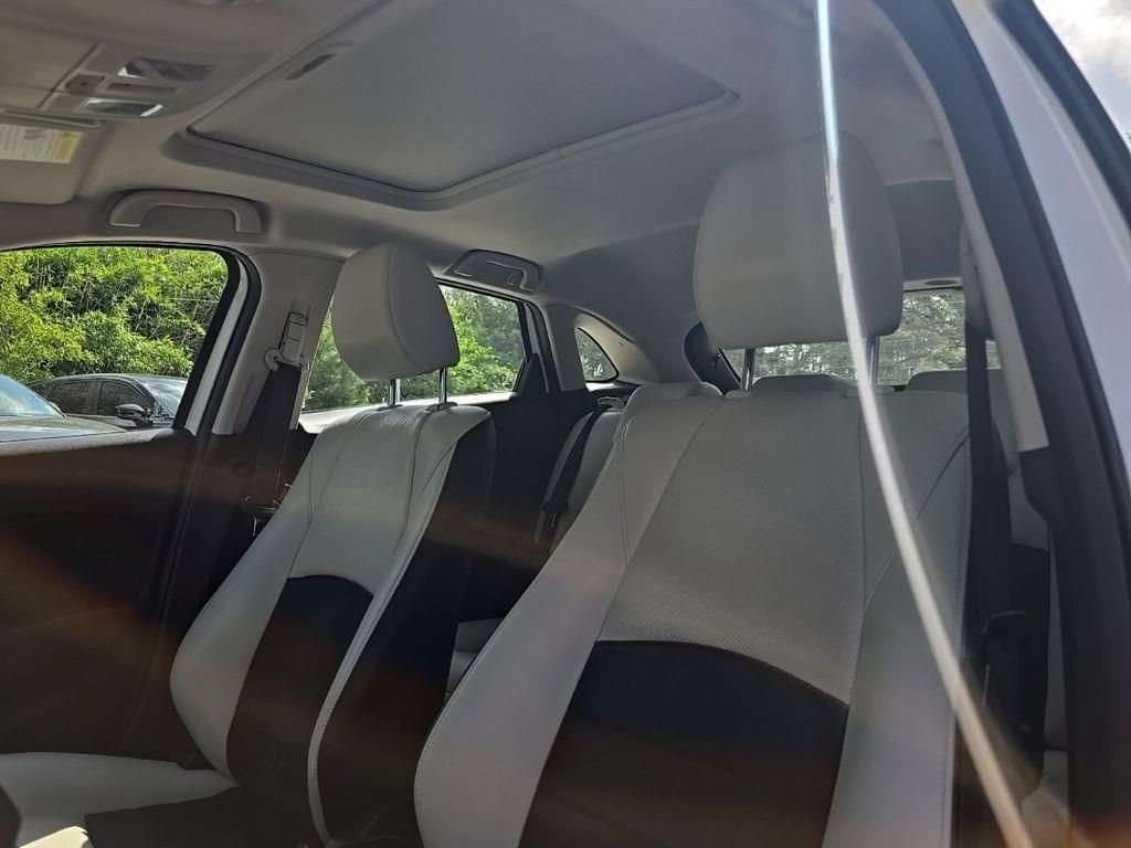 Used 2018  Mazda Grand Touring image 27