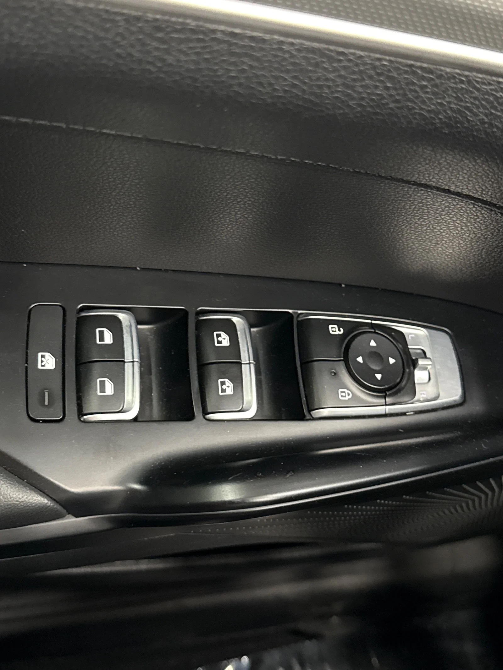 Used 2022 Ebony Black Kia GT-Line AWD image 36