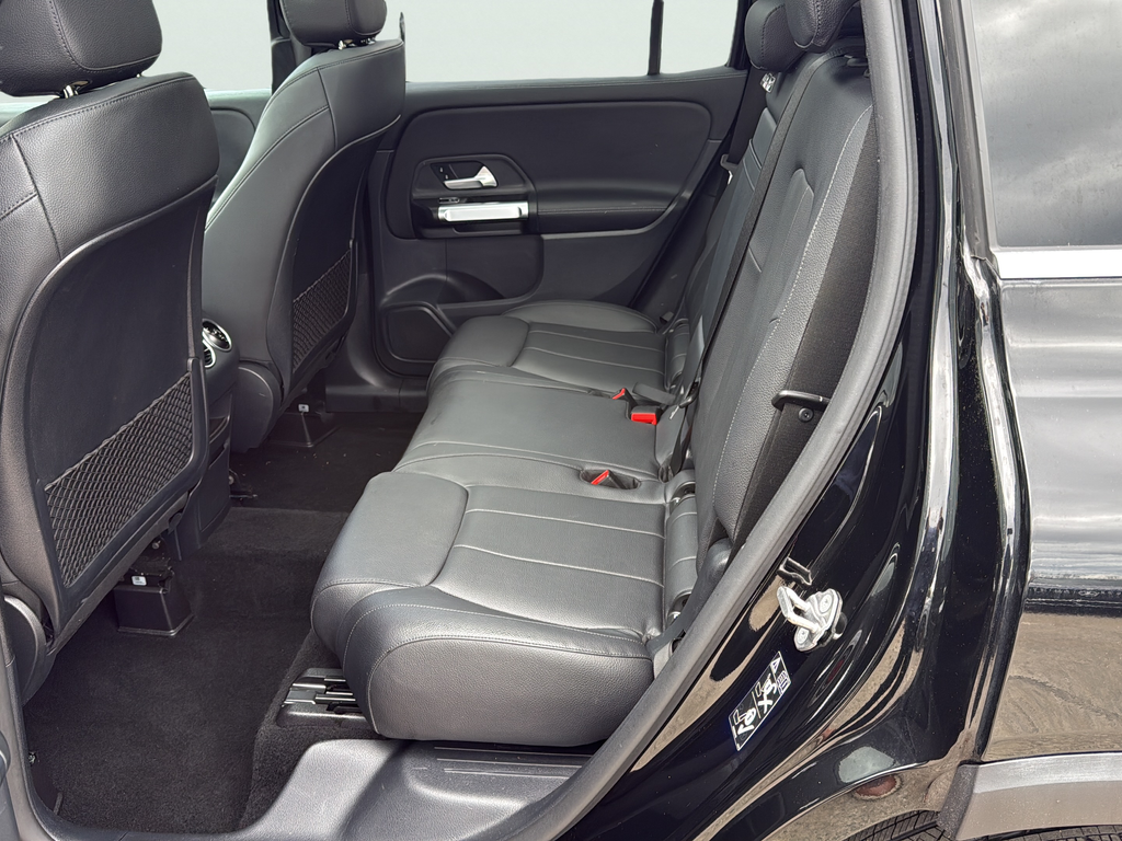 Used 2022  Mercedes-Benz GLB 250 image 20