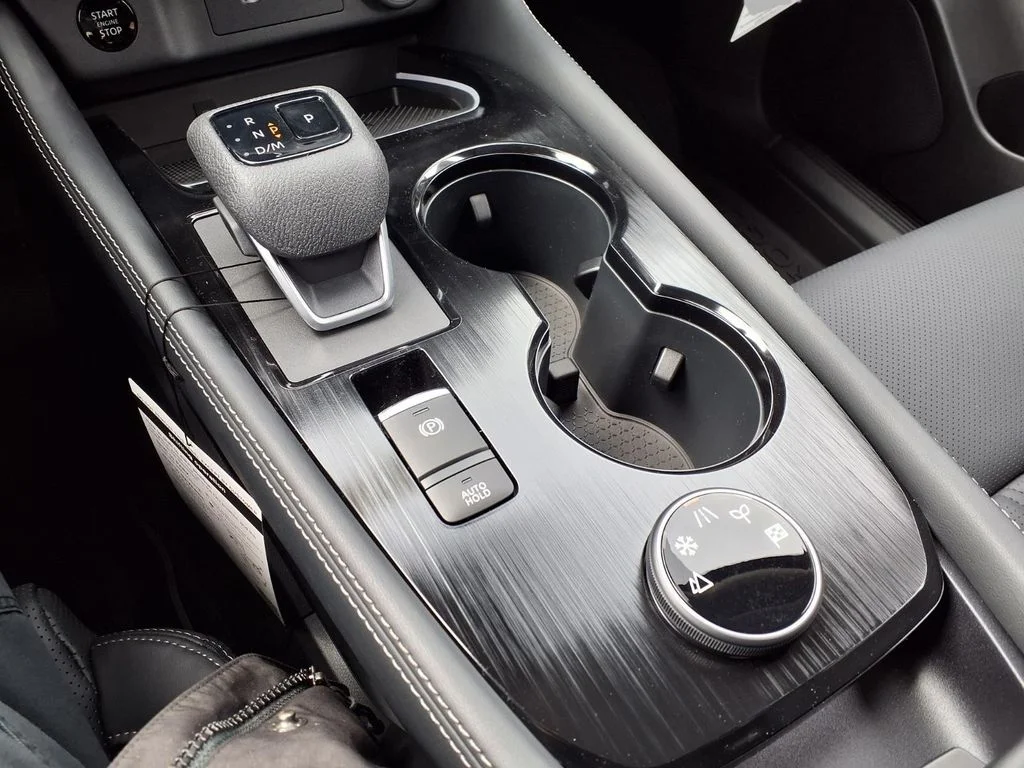 New 2026 Obsidian Green Pearl Nissan Platinum image 11