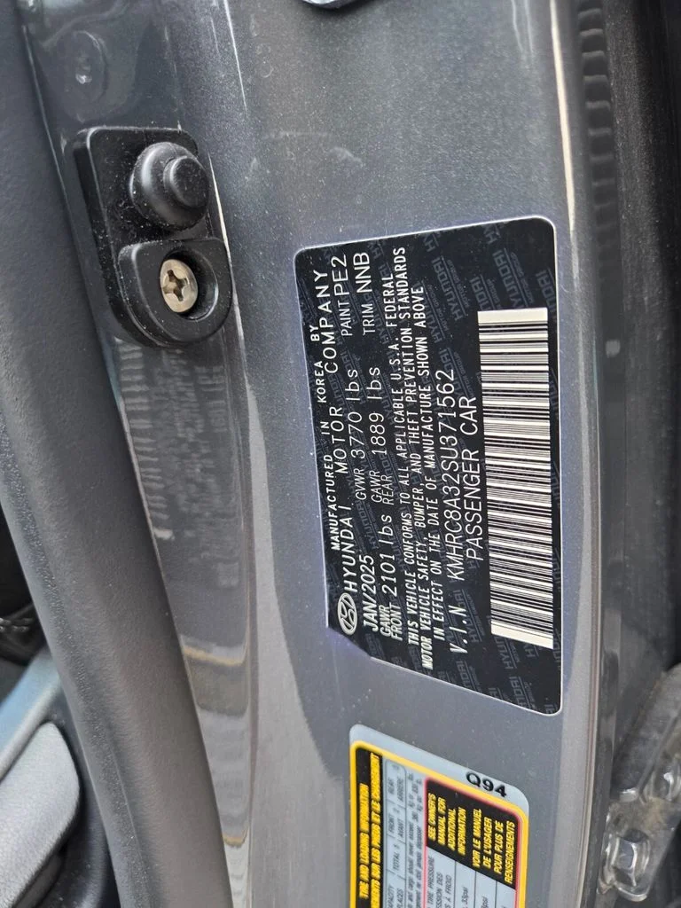 Certified Used 2025 Gray Hyundai SEL image 33