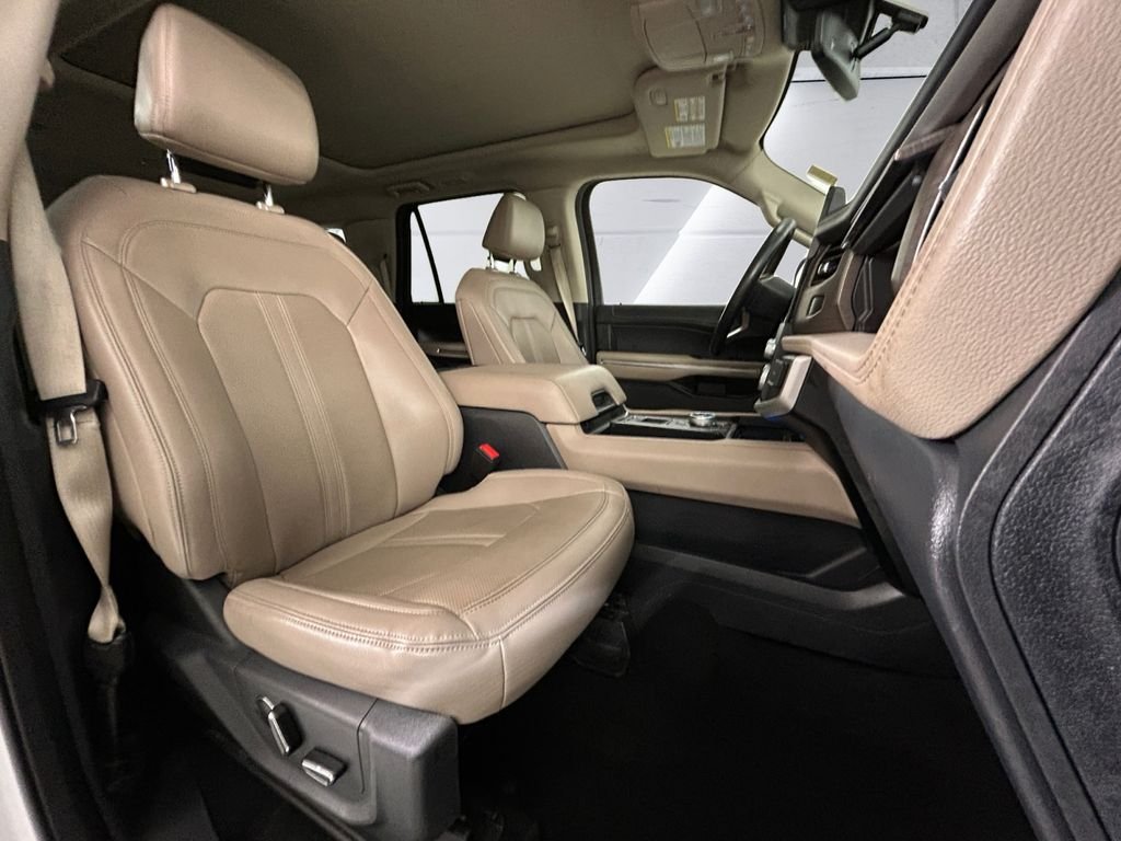 Used 2024 White Ford Limited image 14