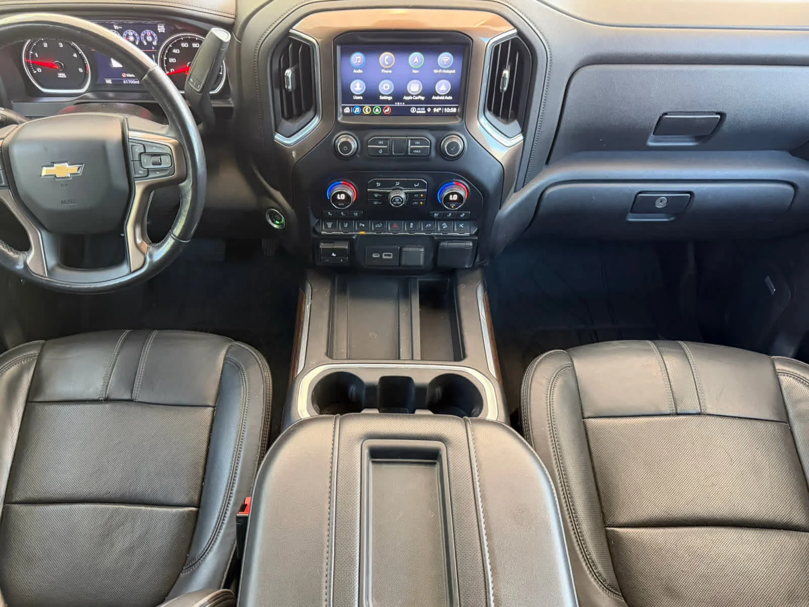 Used 2021 Silver Ice Metallic Chevrolet High Country image 17