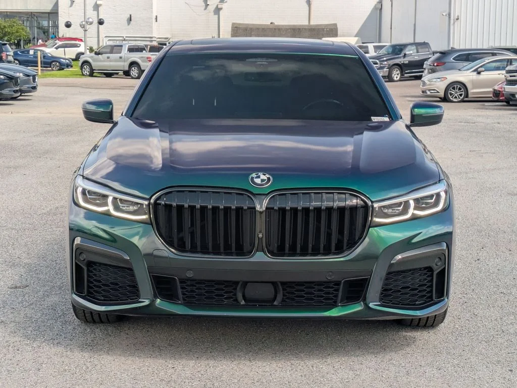 Used 2020 Gray BMW 750i xDrive image 8