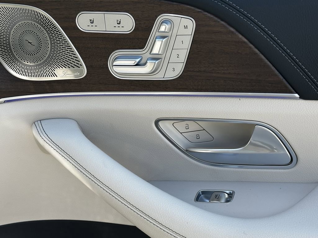 New 2026 Obsidian Black Metallic Mercedes-Benz GLS 450 image 17