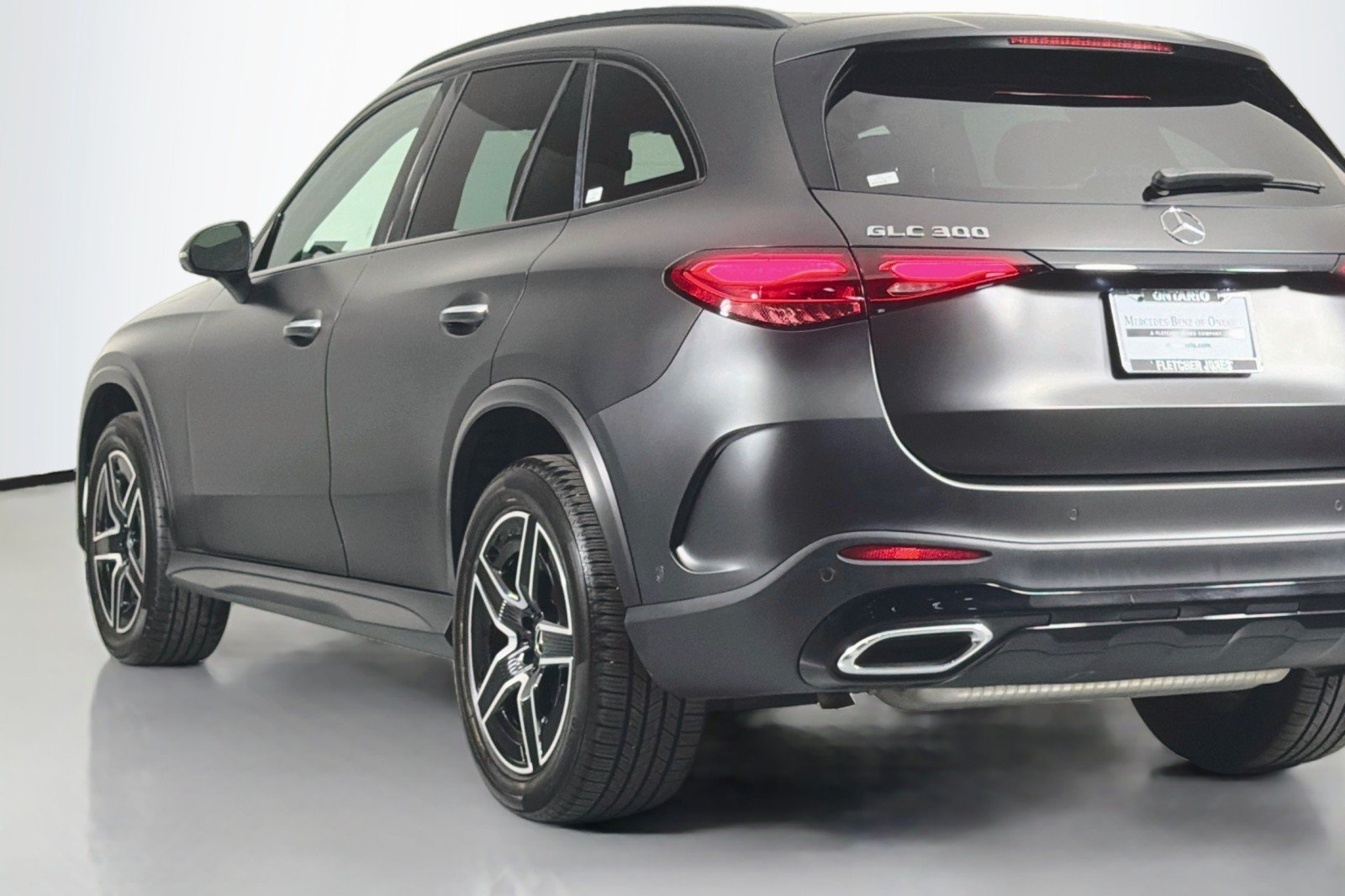 Used 2024 MANUFAKTUR Graphite Grey Magno Mercedes-Benz 300 image 16