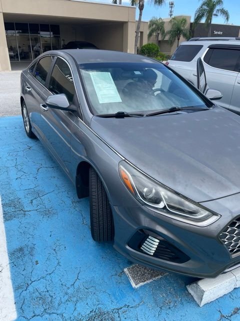 Used 2019 Gray Hyundai SEL image 7