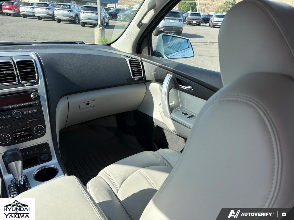 Used 2010 Summit White GMC SLT1 image 25