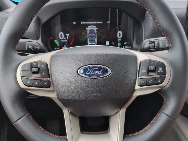 New 2027 Star White Metallic Tri-Coat Ford Active image 29