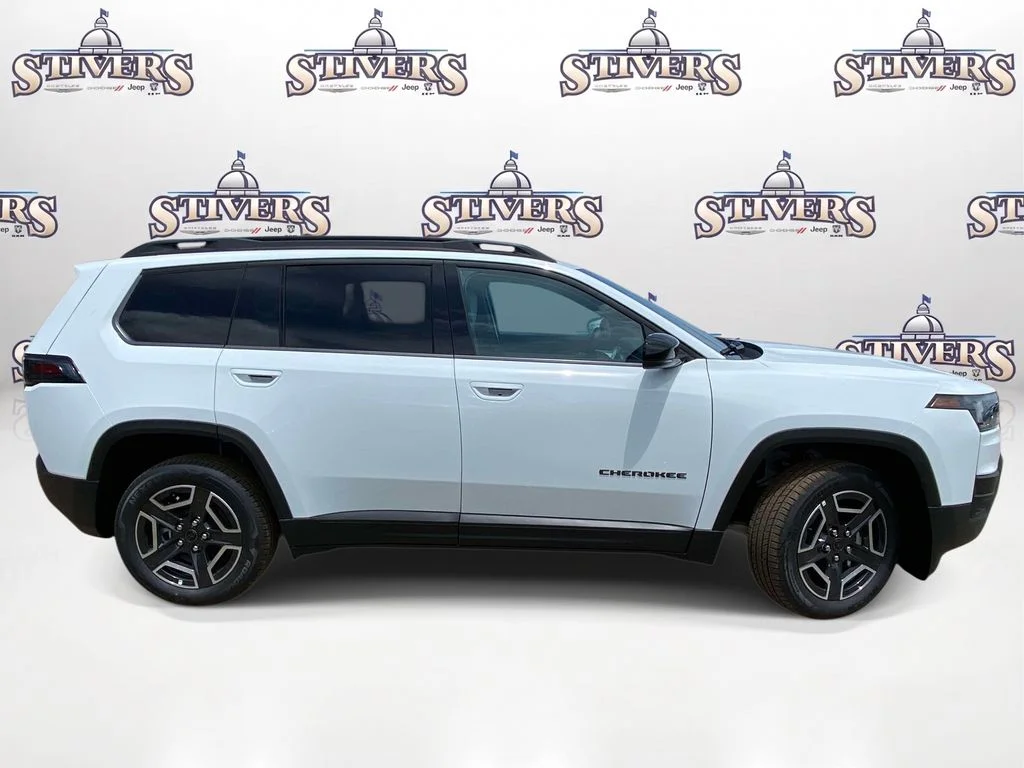 New 2026 Bright White Clear-Coat Exterior Paint Jeep Limited image 6