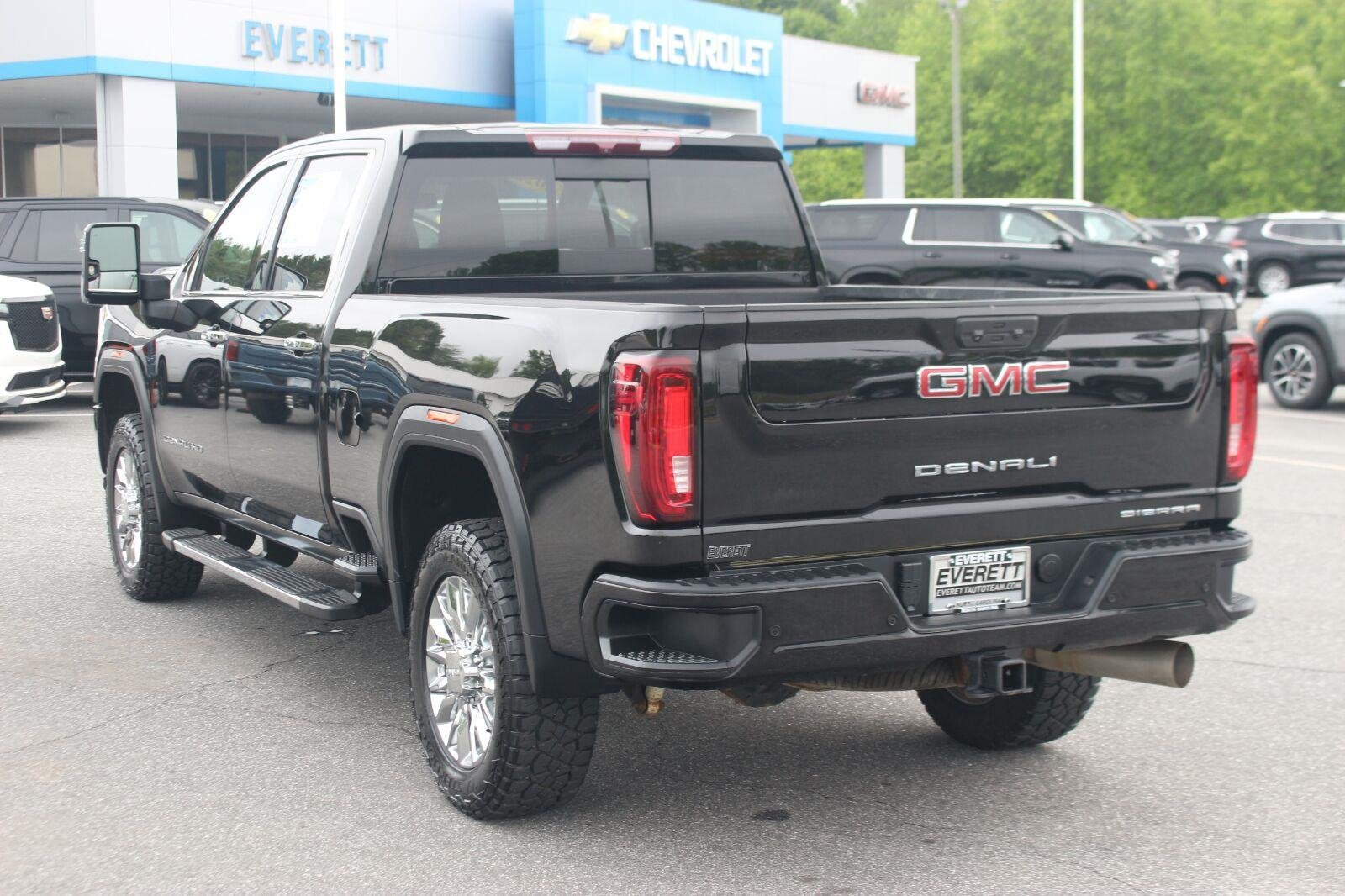 Used 2023 Ebony Twilight Metallic GMC Denali image 5