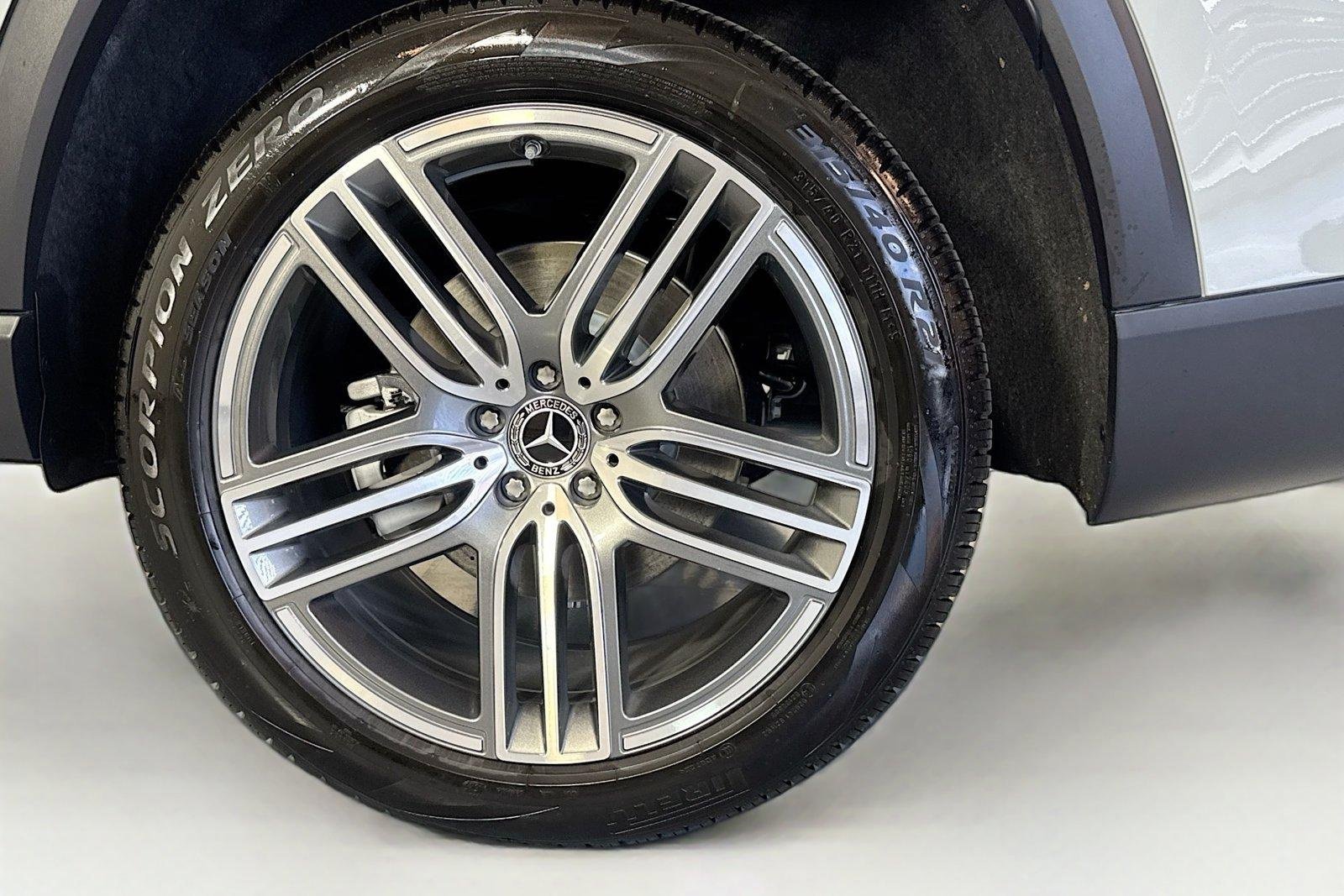 New 2026 Manufaktur Alpine Grey Mercedes-Benz GLS 450 image 29