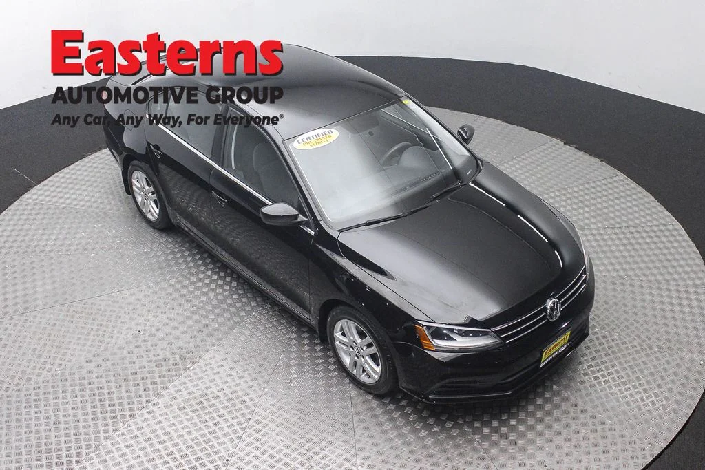 Used 2017 Black Volkswagen 1.4T S image 3
