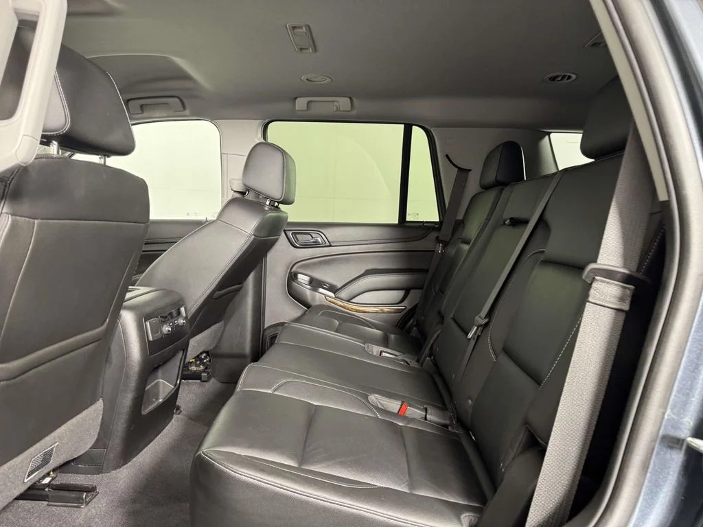 Used 2020 Gray Chevrolet LT image 31