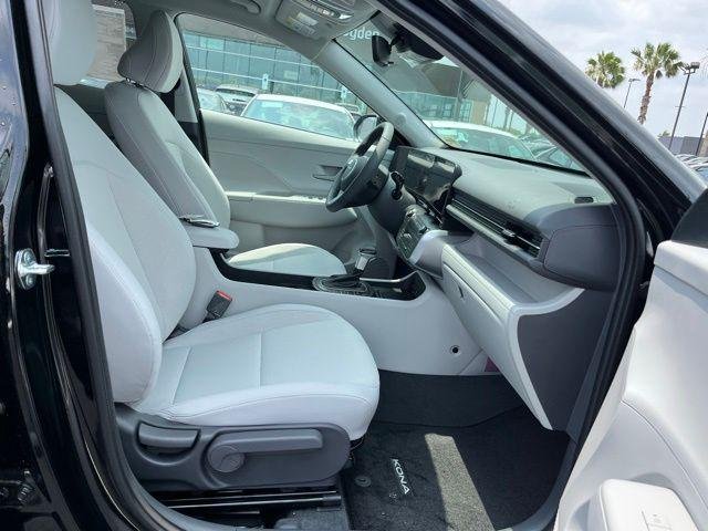 New 2026 Black Hyundai SEL Sport FWD image 22