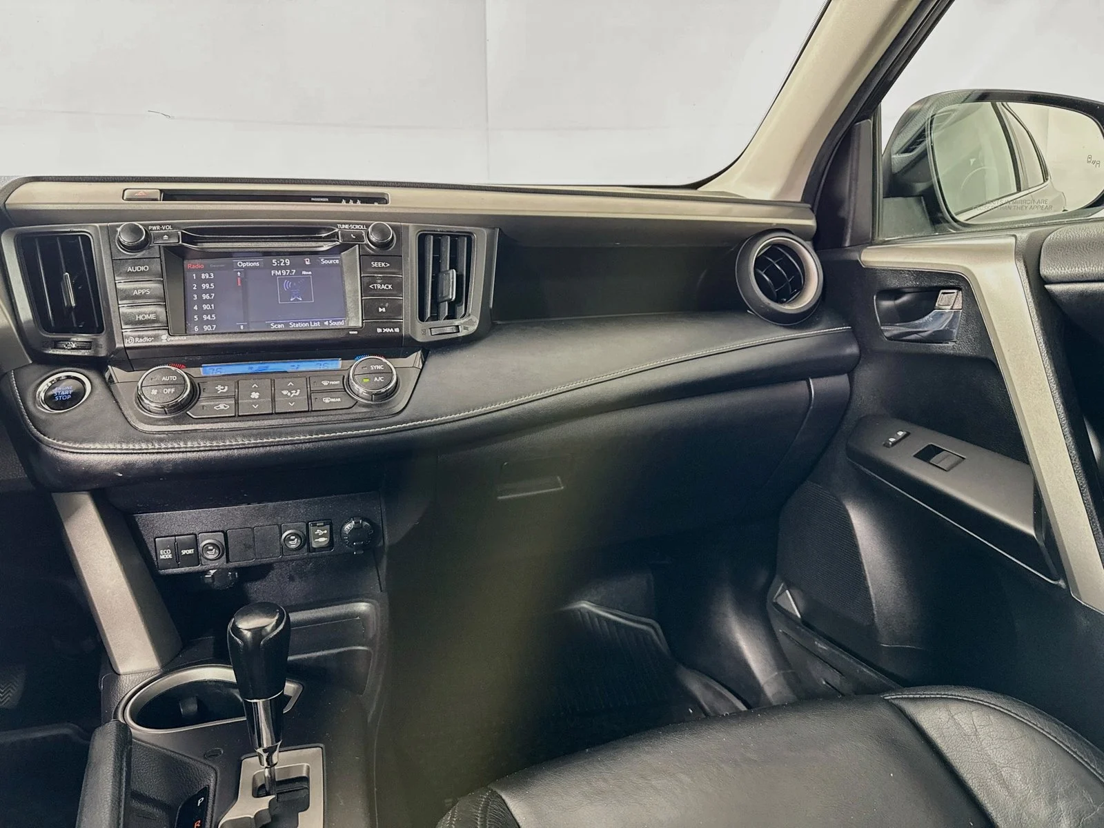 Used 2017 Gray Toyota XLE image 20