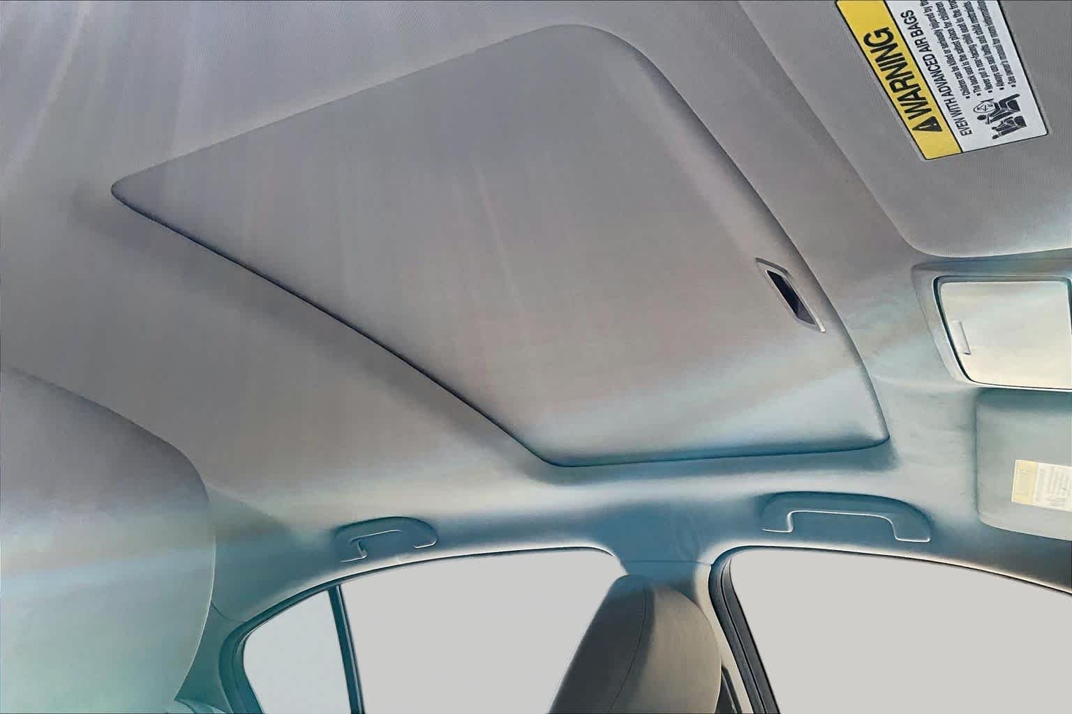 Used 2012 Alabaster Silver Metallic Honda EX-L image 12