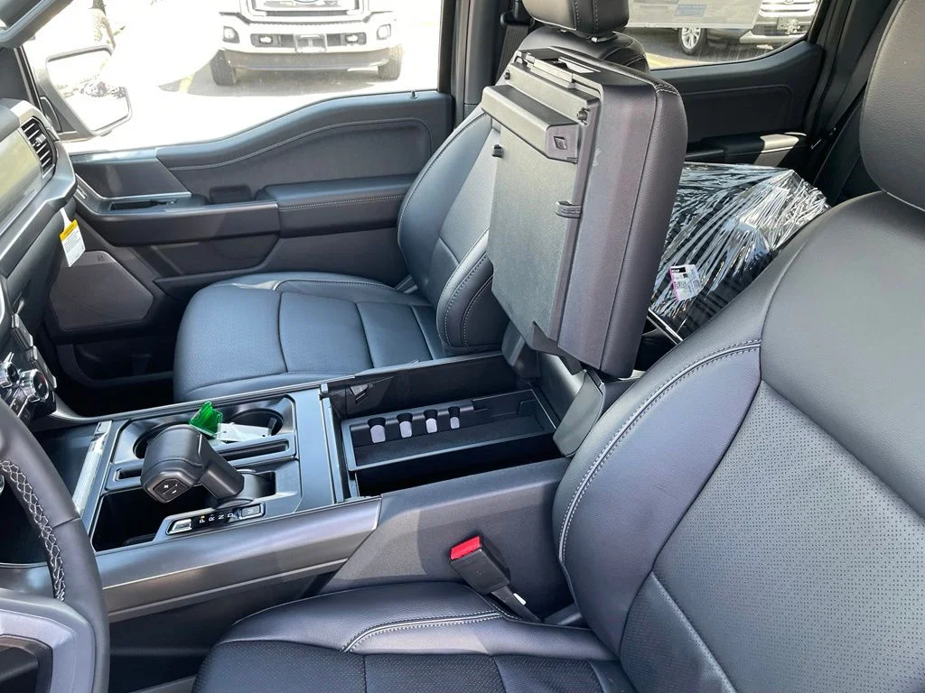 New 2026 Carbonized Gray Metallic Ford Lariat® image 30