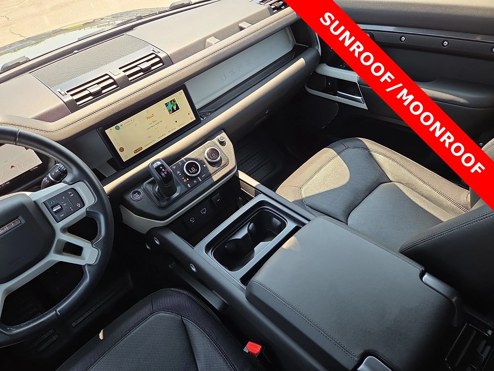 Used 2024 Carpathian Grey Premium Metallic Land Rover X-Dynamic SE image 13