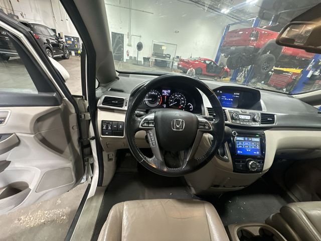 Used 2016  Honda EX-L image 15