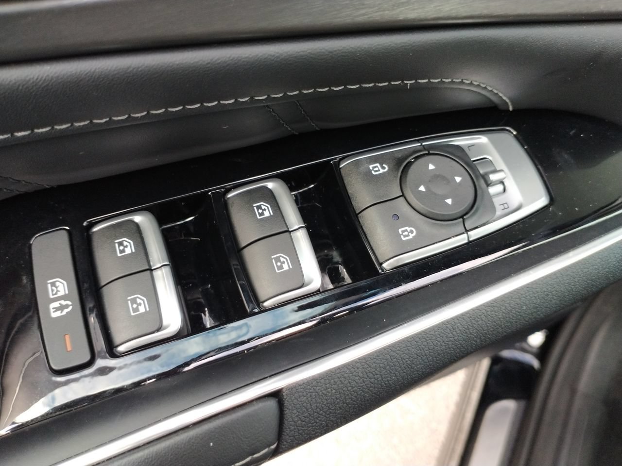 Used 2022 Ebony Black Kia SX image 16