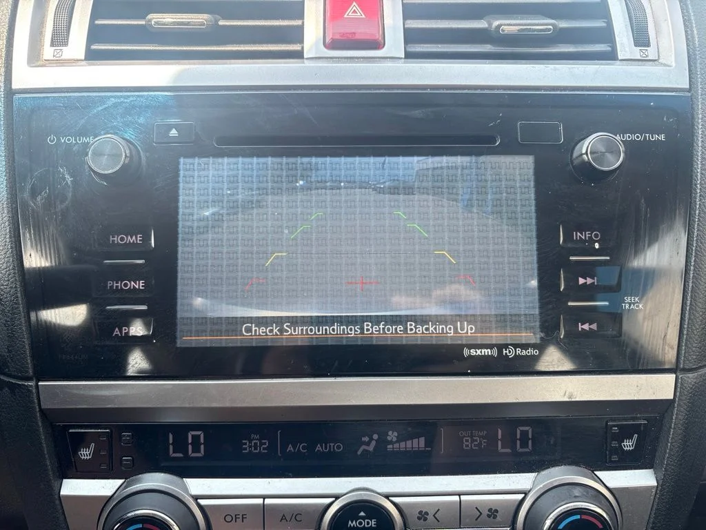 Used 2015 Silver Subaru 2.5i Premium image 21