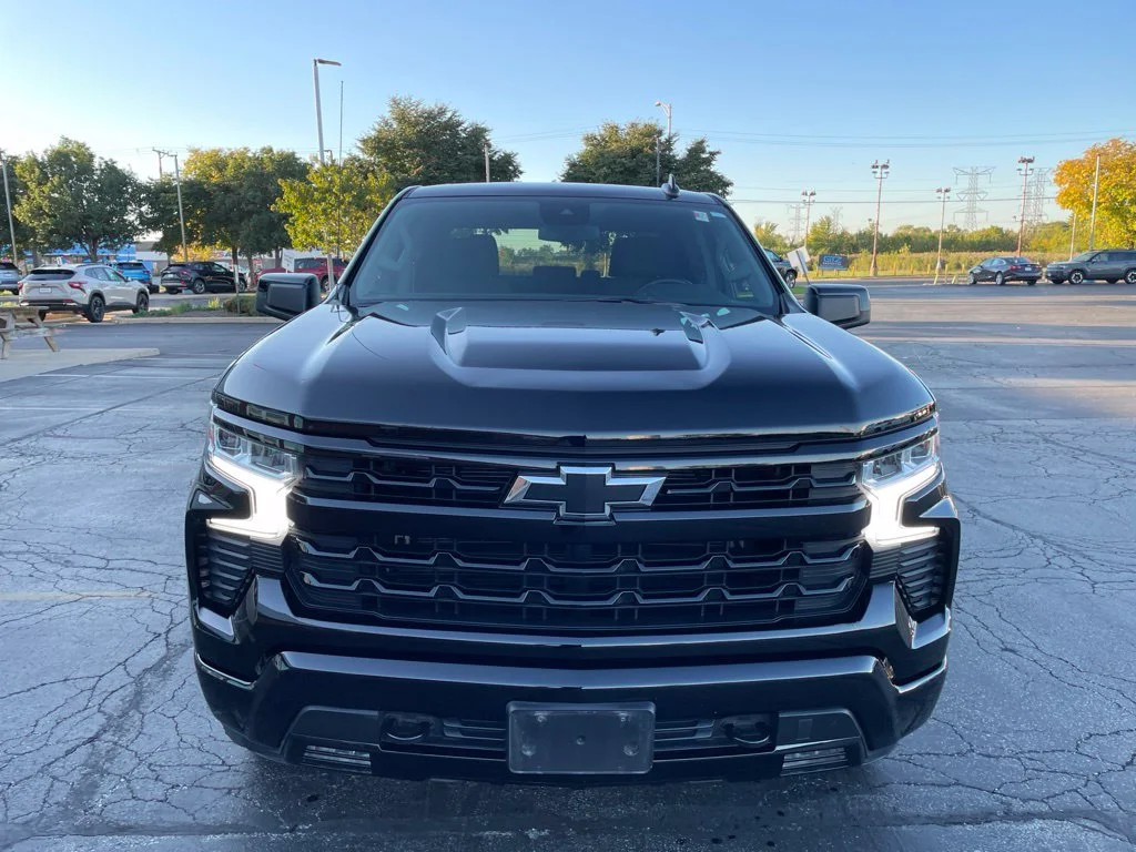 Used 2023 Black Chevrolet RST image 9