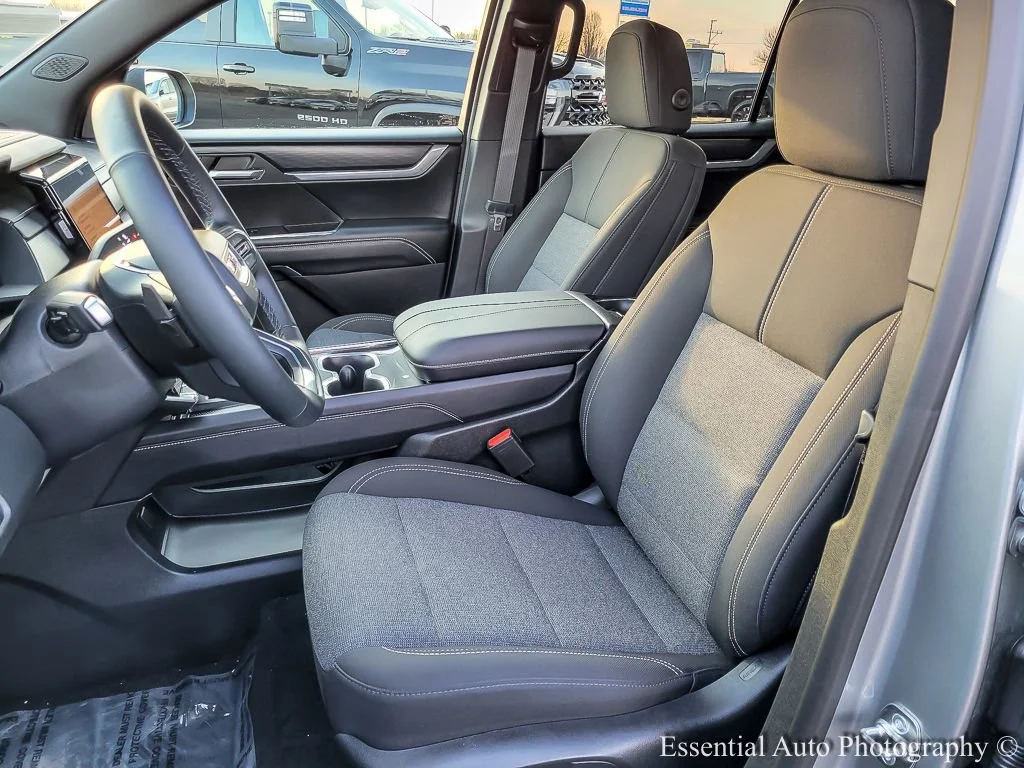 2026 GMC Acadia Elevation - Photo 8
