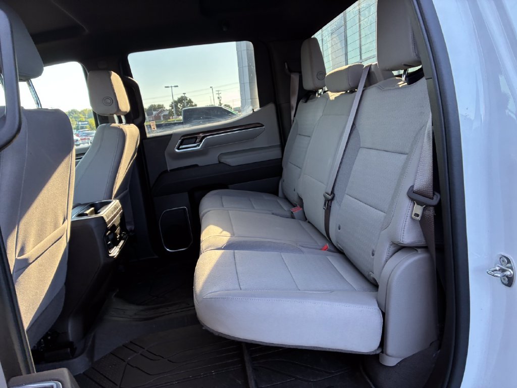 Used 2023 White Chevrolet LT image 20