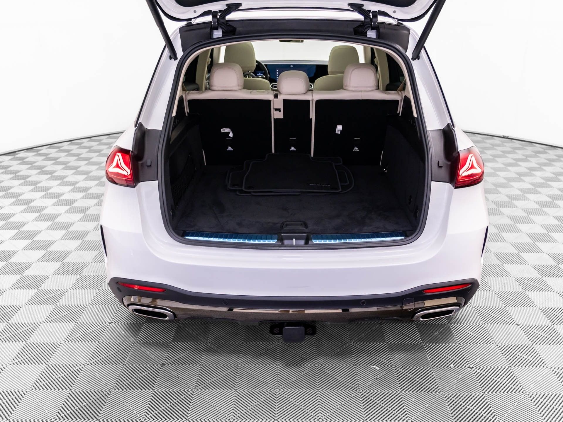 New 2027 Polar White Mercedes-Benz GLE 450 image 39